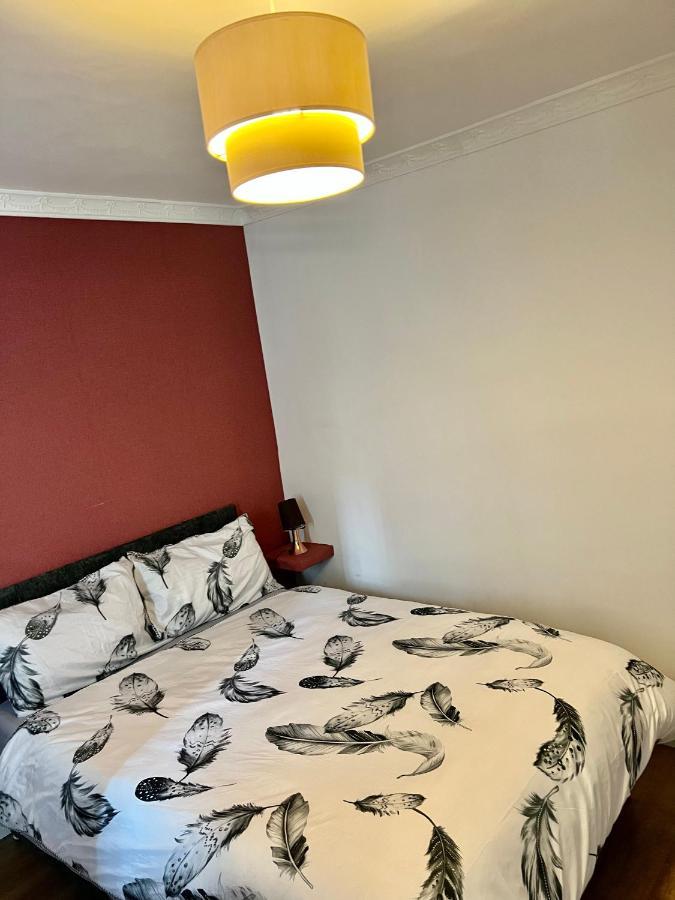 Private Room With Two Beds Near Central London Luaran gambar